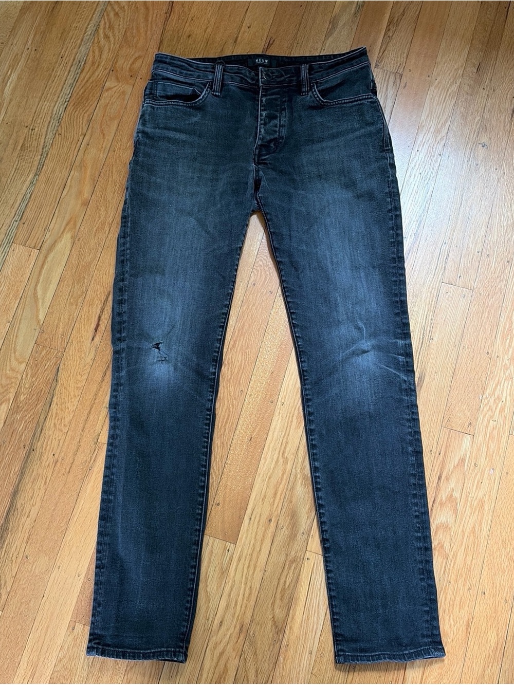 Neuw Men's Straight Jeans in Washed Black